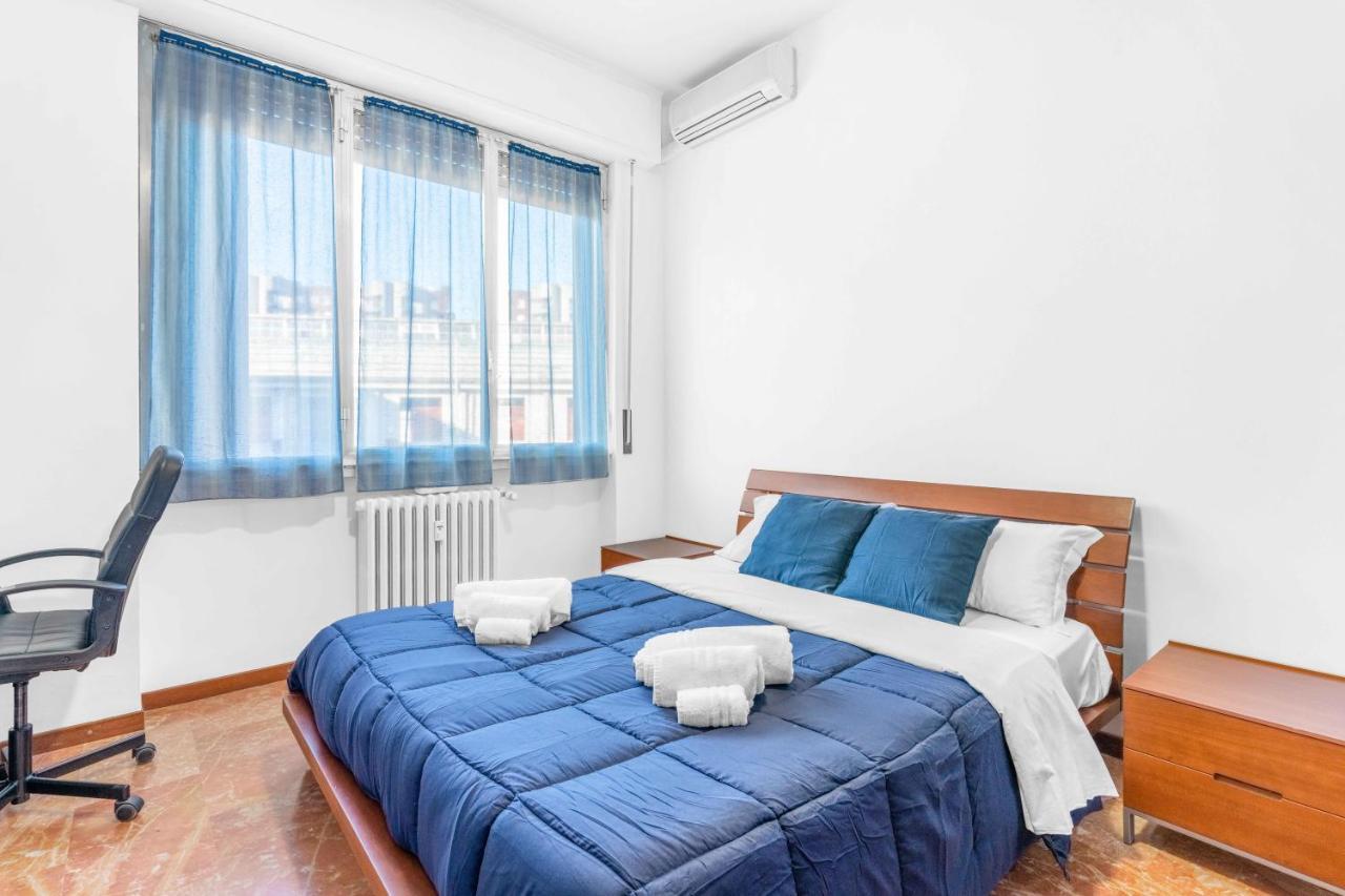 Ferienwohnung Zona Navigli - Smart House Con Tv 50 E Fast Wifi Mailand Exterior foto